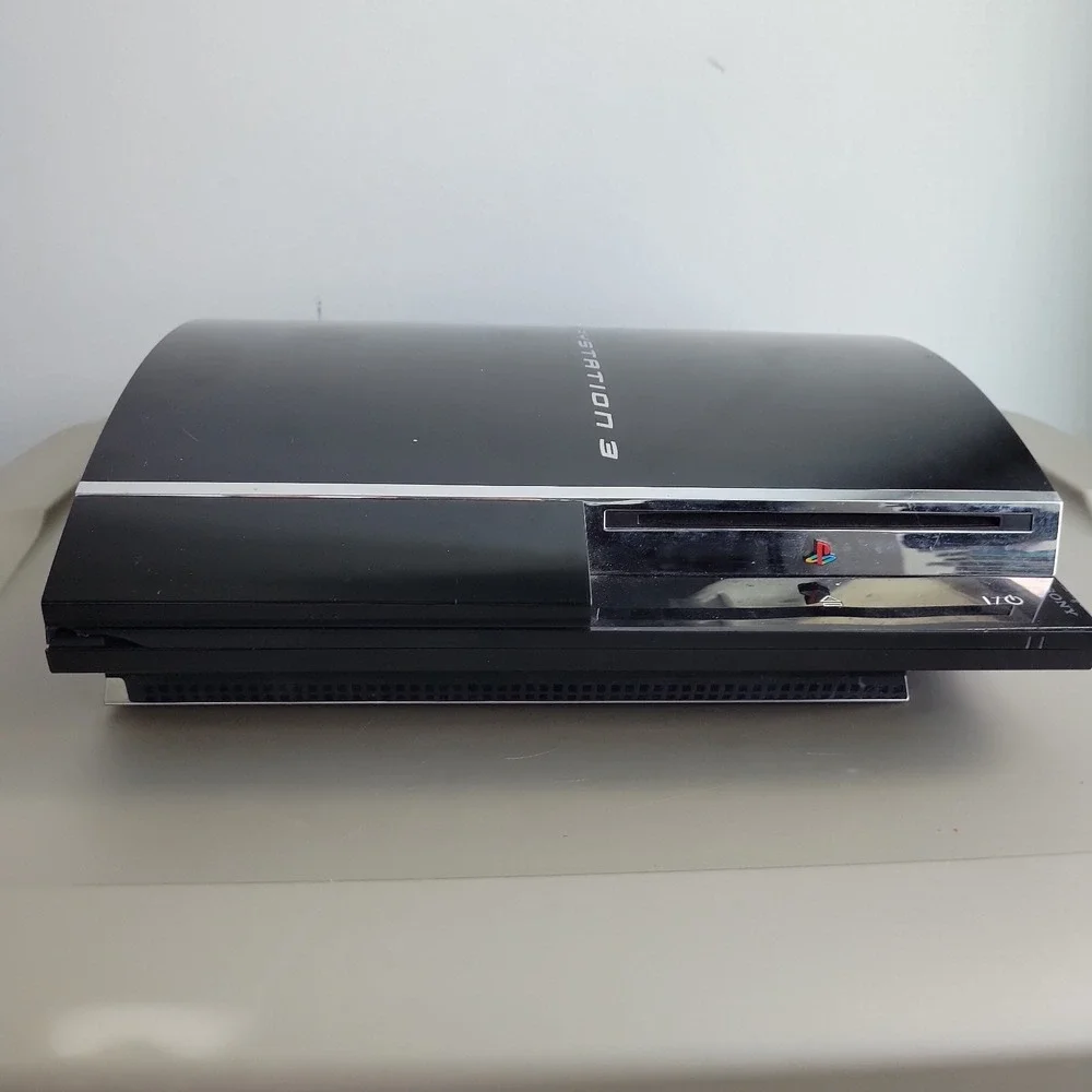 Sony PlayStation 3 PS3 Fat Console Piano Black 80GB Model CECHL01 -Read Descript